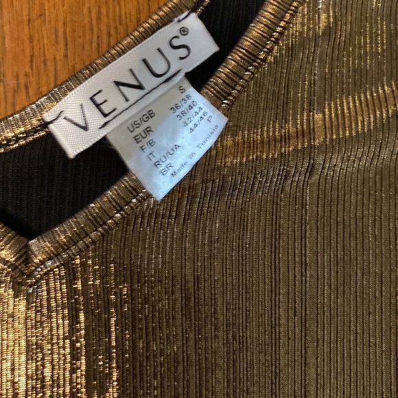 NWOT Venus SM Bronze Metallic Cold Shoulder Banded Bottom Short Sleeve Tunic - Picture 7 of 9